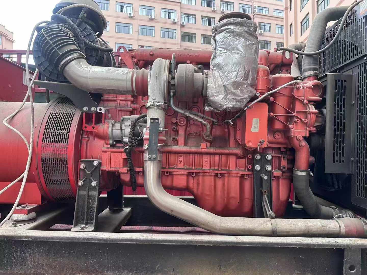 新青如何选择适合 600kW 柴油发电机组的过载保护器？