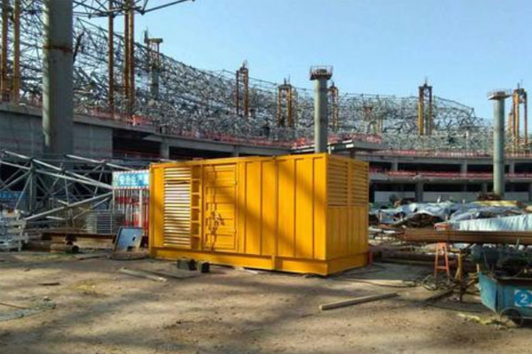 新青发电机出租如何判断空气滤清器是否需要更换？