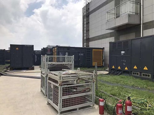 新青除了定期检查，还有哪些方法可以及时发现接触式转速表探头的磨损？